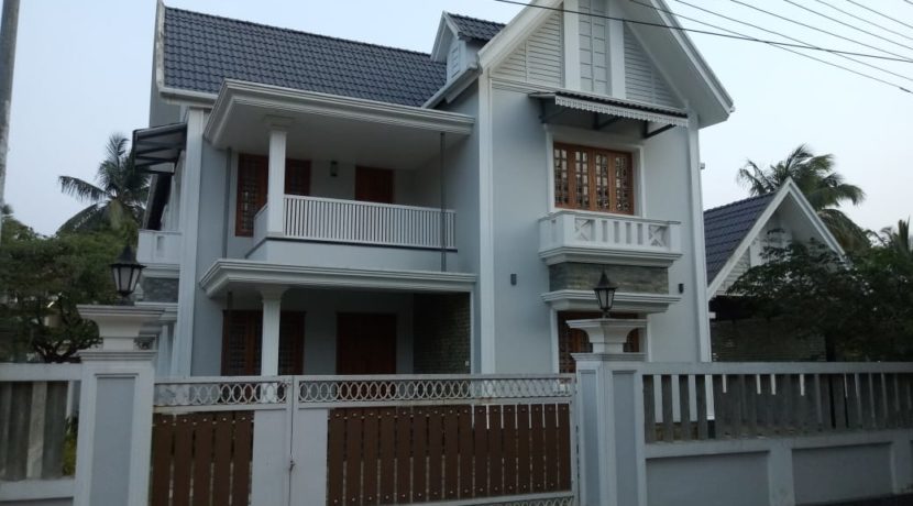 f6ccfff5-f941-43d8-ad7e-8bb583499396